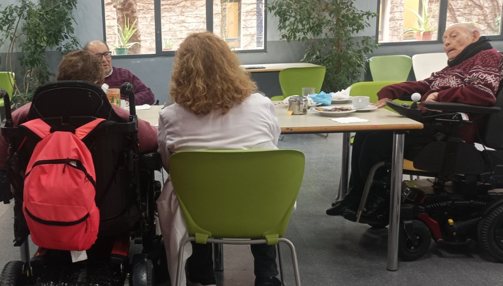 Grupo de participantes de la la actividad en el CAMF.